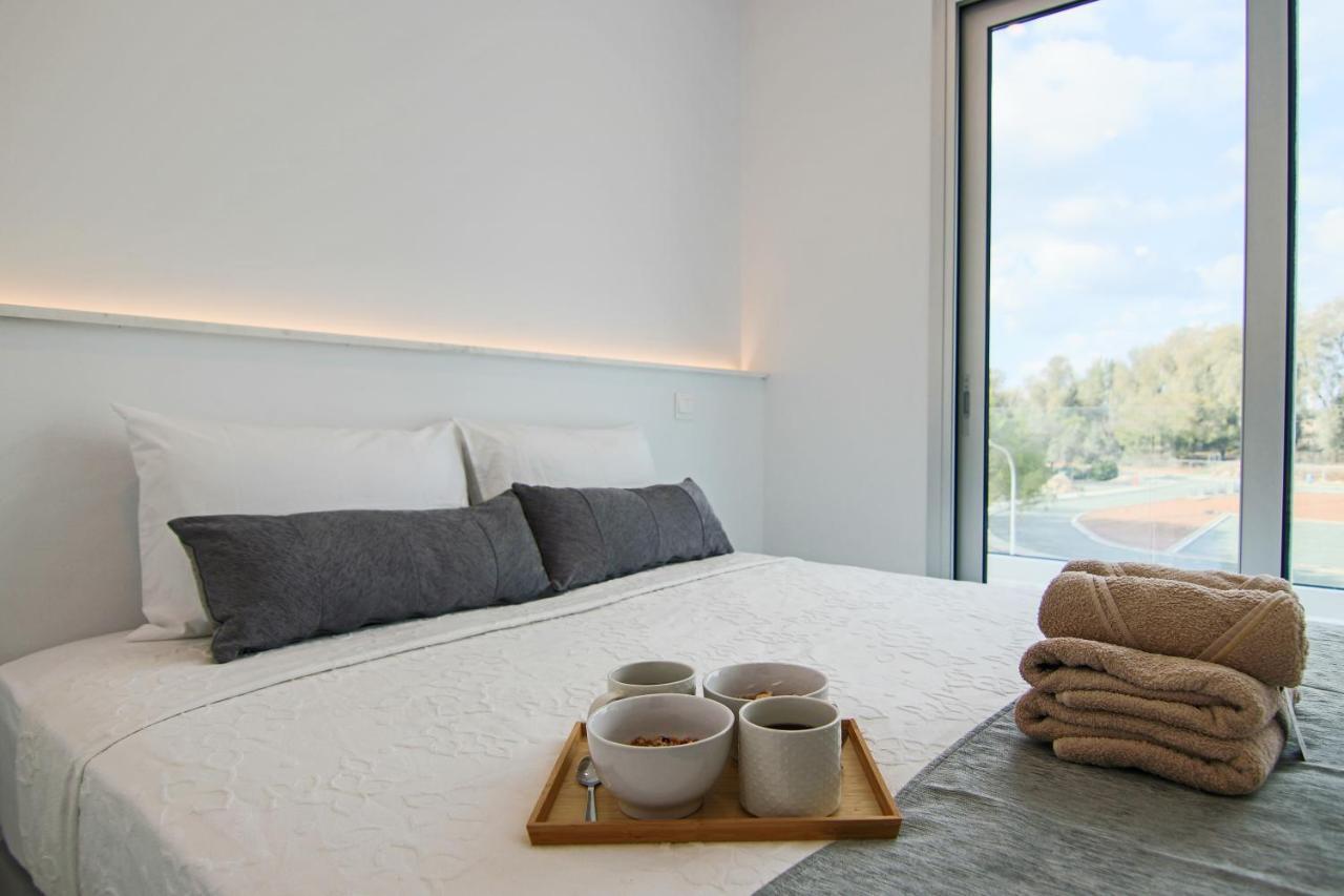 파포스 Phaedrus Living - Seaside Executive Flat Harbour 202 아파트 외부 사진